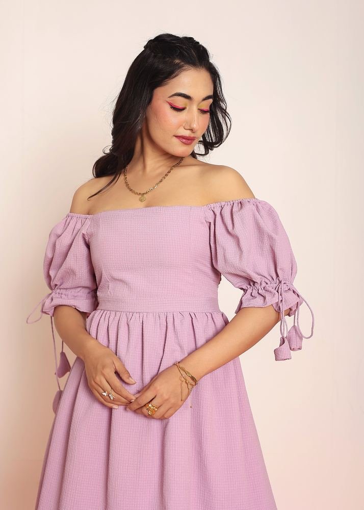 Lavender mini dress with puff sleeves photo 3