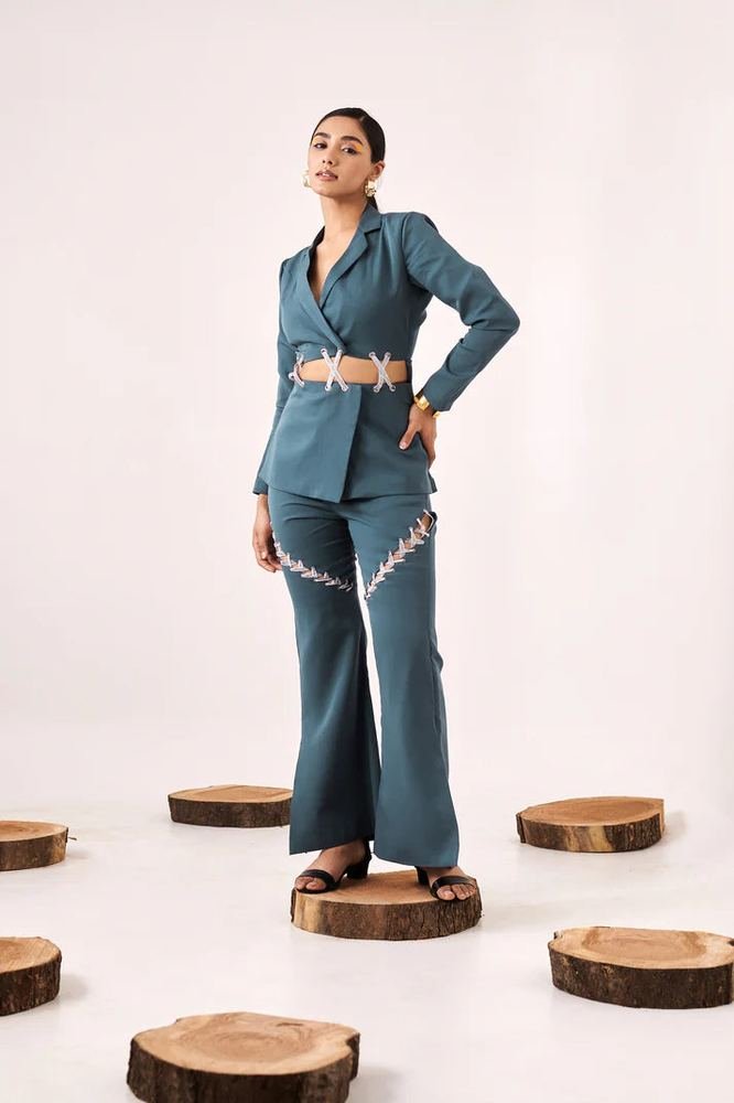 Solid embellished blue boot-cut pant photo 3
