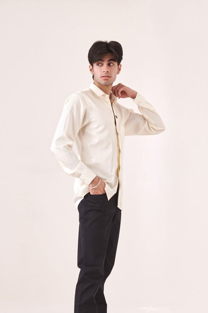 Bee Embroidered Shirt photo 4