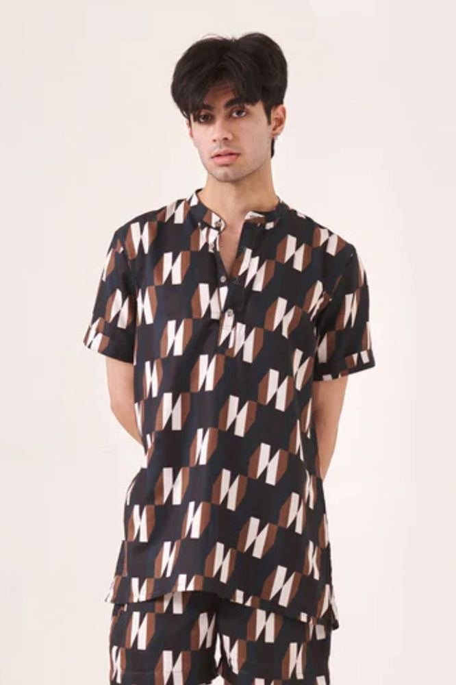 Black printed shirt photo 4