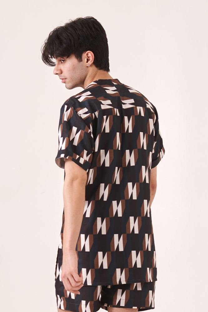 Black printed shirt photo 3