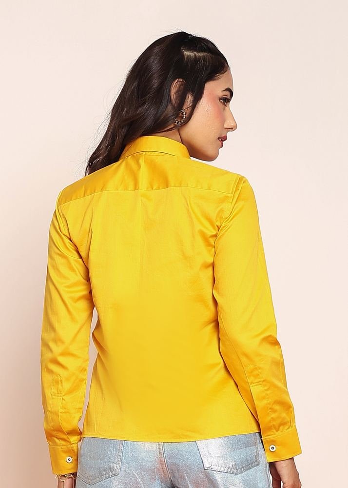 Embroidered shirt with shaped collar photo 4