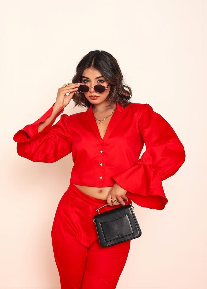 Red crop blazer shirt photo 3