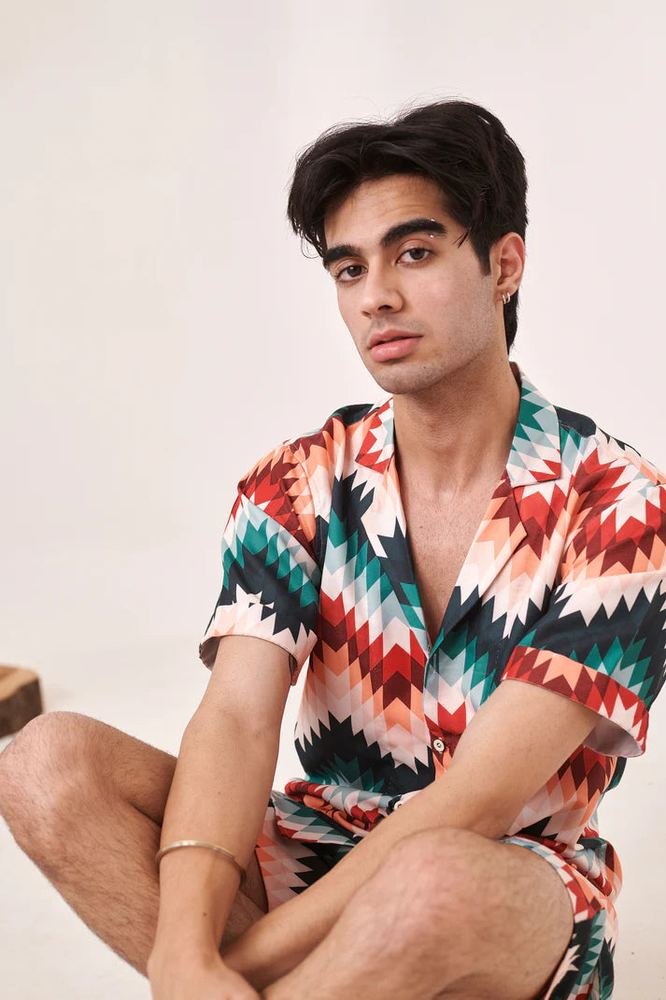 Zig-zag printed shirt