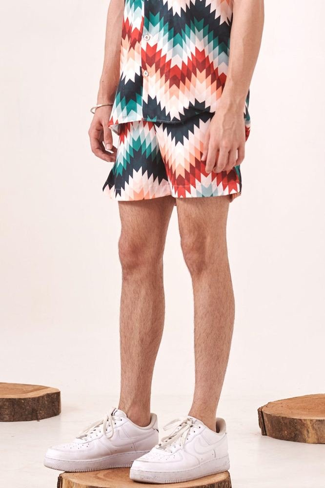 Zig-zag printed shorts photo 3