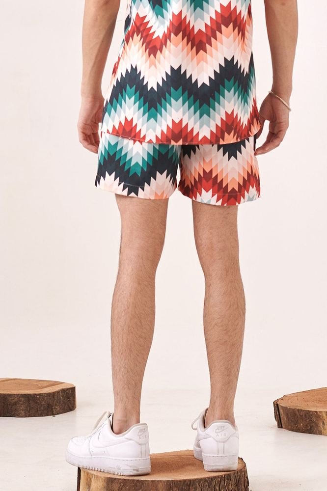 Zig-zag printed shorts photo 2
