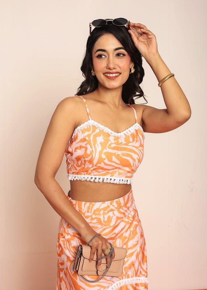 Detailed tube top photo 3