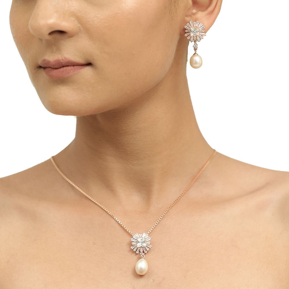 Rose Gold Crystal Pearl Set photo 3