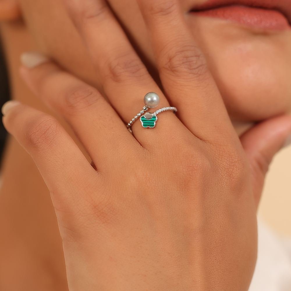 Silver Emerald Green Ring